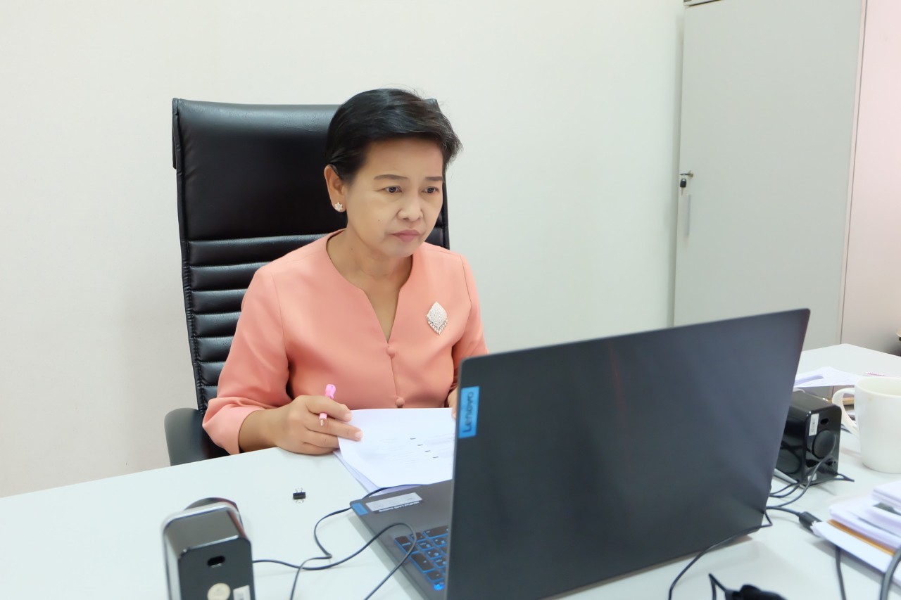 title - ผู้ตรวจราชการกรม ร่วมประชุมติดตามผลการดำเนินงาน/โครงการตามแผนการตรวจราชการและการขับเคลื่อนแบบบูรณาการในระดับพื้นที่ของผู้ตรวจราชการกระทรวงเกษตรและสหกรณ์ ประจำปีงบประมาณ พ.ศ. 2565 รอบที่ 2 เขตตรวจราชการที่ 4 จังหวัดเพชรบุรี ผ่านระบบการประชุมทางไกลออนไลน์ Application Zoom